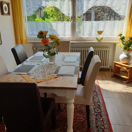 Fewo Apartment *
