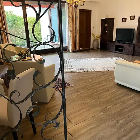 Fewo Apartment *